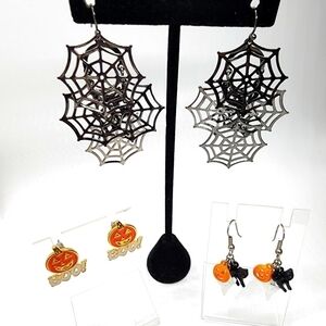 Halloween lot of 3 pierced earrings spiderweb black cat pumpkins ghost